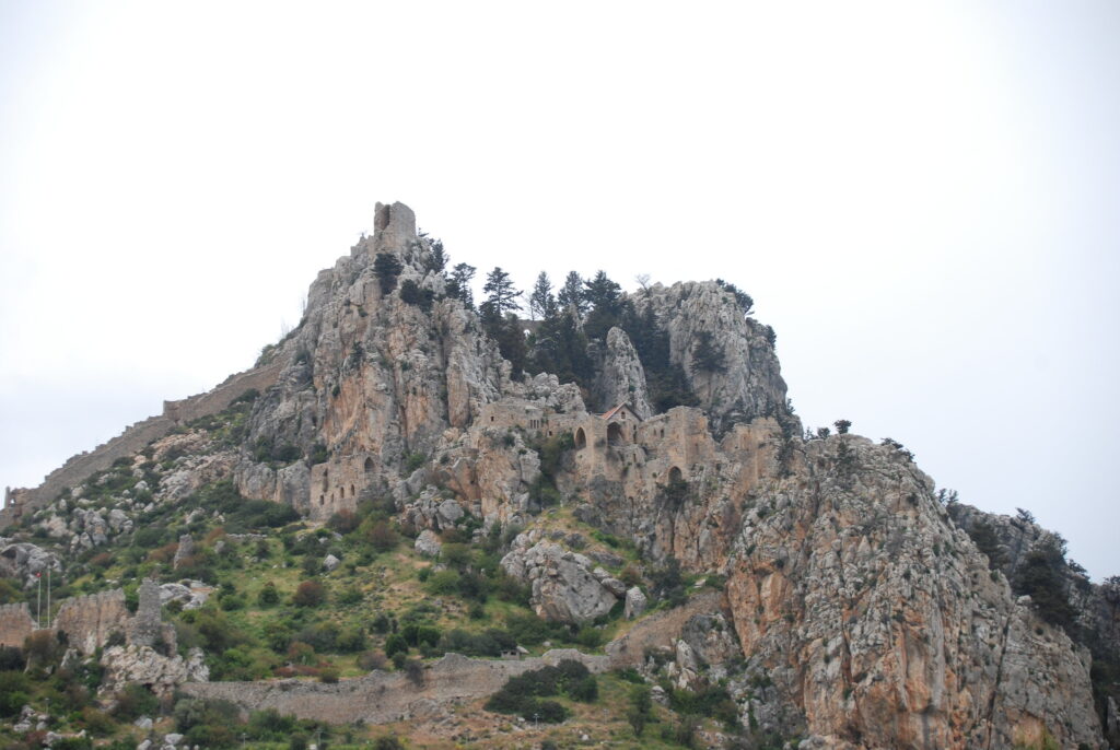 Ciprus látnivalók: Saint Hilarion kastély