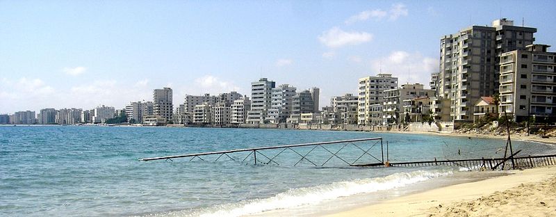 Ciprus látnivalók: Famagusta szellemváros tengerpartja