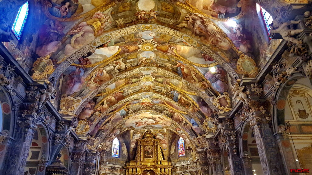 Látnivalók Valencia: Iglesia de San Nicolás de Bari y San Pedro Mártir de València
