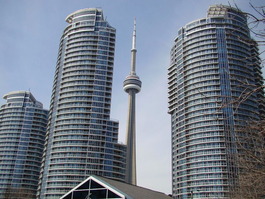 Toronto látnivalók: CN Tower