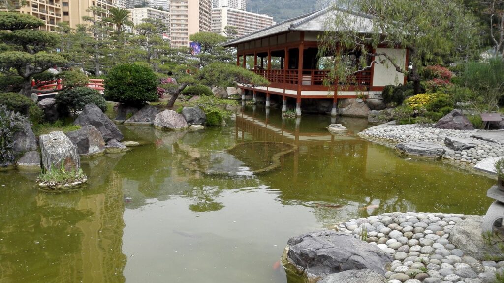 Monaco látnivalók: japán kert