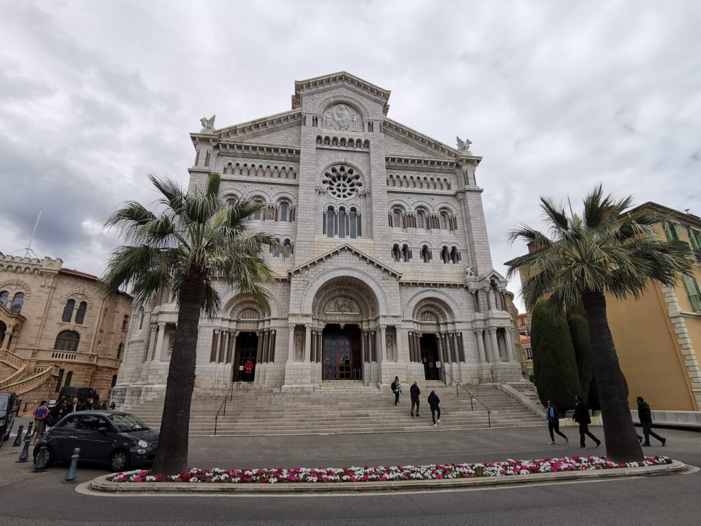Monaco látnivalók: katedrális