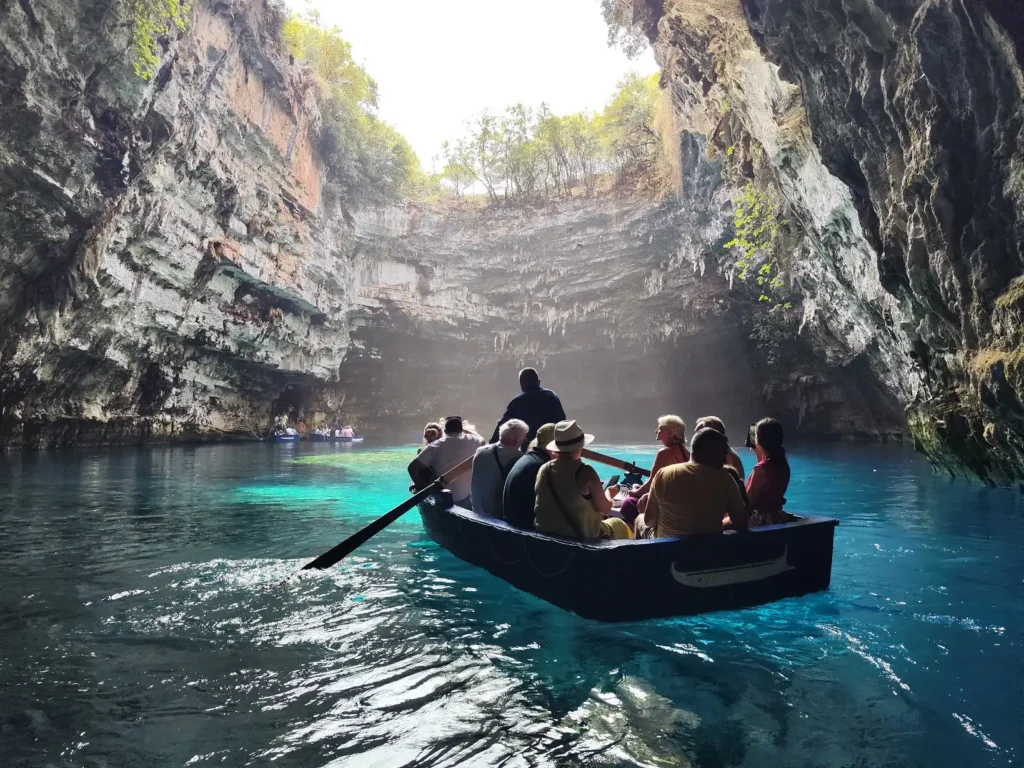 látnivalók Kefalonia szigetén - Melissani barlang