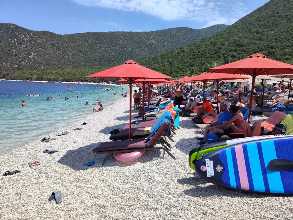 látnivalók Kefalonia szigetén - Antisamos beach