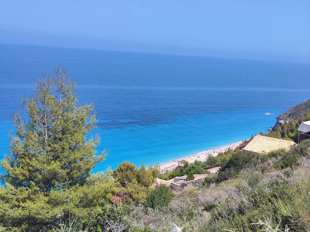 Látnivalók Lefkada szigetén - Travelhacker.eu: Milos beach