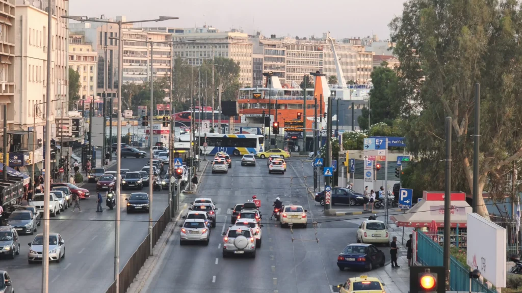 Aegina a legjobb sziget Athén közelében - Pireus kikötő